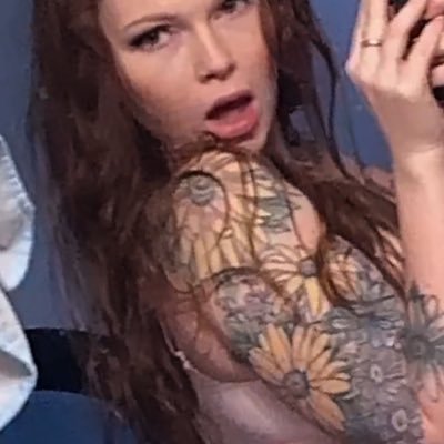 athornonarose's profile picture. Come and stay for a while✨