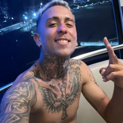 Viniciu84483574's profile picture. 