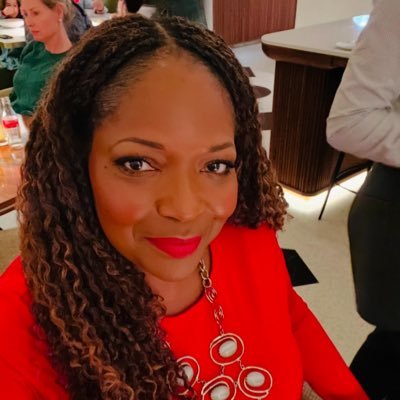 Award-winning PR Leader | 15+yr Global & Africa | Tech | Corporate | Consumer | Managing Director @Allisonww_ | Adj. Prof @nyuniversity | Founder @Cmooremedia