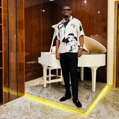 officialepotxx's profile picture. 