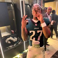 r. (@billionareblacc) 's Twitter Profile