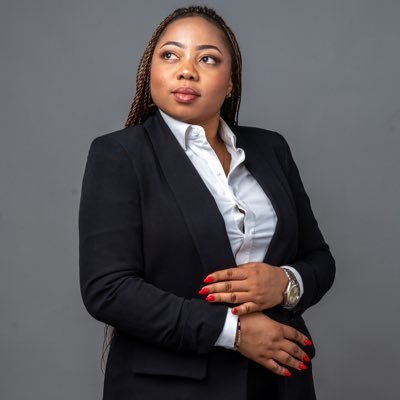 Économiste et financière, licenciée à l’université catholique au Congo (UCC) option finance, banque et assurance (FBA),chretienne du CER #congolaise🇨🇩#8/9