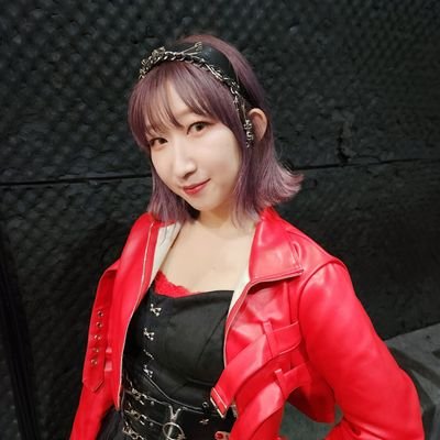 【 夏まゆみメソッド振付師育成カリキュラム1期生修了認定振付師・モーニング娘。OG石田亜佑美賞受賞 】
アイドルの振付とボイトレ講師をしています!振付作品→ #えーたん振付曲 振付依頼・レッスン依頼はDMへお願いします✉️
like:THE ONE🦊/H!P FC🌈/Disney🏰/モンスト🦎/サンフレ⚽