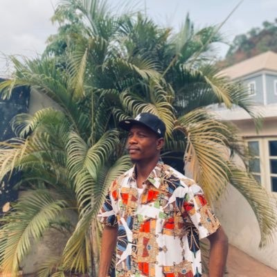 Good music , Barcelona i 🩸,wizkid i stan follow I dey follow back