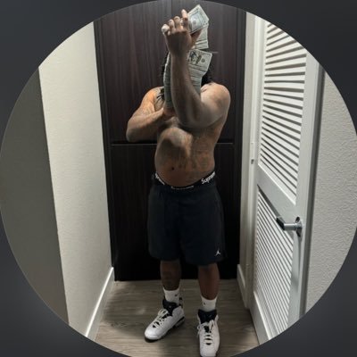 WayMoBandzz's profile picture. 8💲0💲0 Till I Die