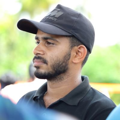 ಕಾನೂನು ವಿದ್ಯಾರ್ಥಿ | ಬರಹಗಾರ | ರಾಷ್ಟ್ರೀಯವಾದಿ | ವ್ಯಕ್ತಿತ್ವಾಧಾರ ರಾಜಕೀಯ |