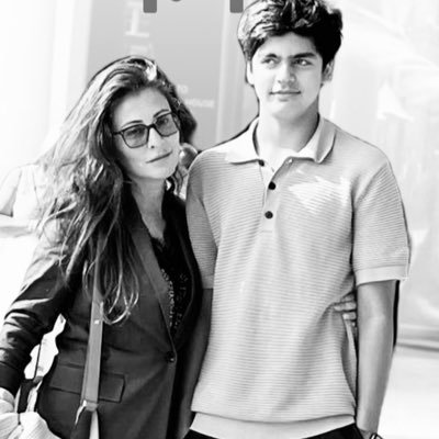 zarmeeneh's profile picture. 