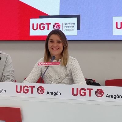 Responsable del área confederal de mujeres UGT y secretaria del sector de enseñanza UGT Aragón. Feminista.Maratoniana.Cambiando el mundo para encontrar mi sitio