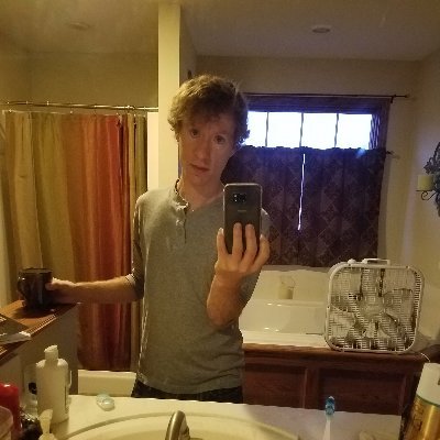 strangeengine2's profile picture. Living it up in the backwoods. 

Watching old movies, listening to old albums, growing fresh veggies, keeping bees alive. Working in patent law when I have to.