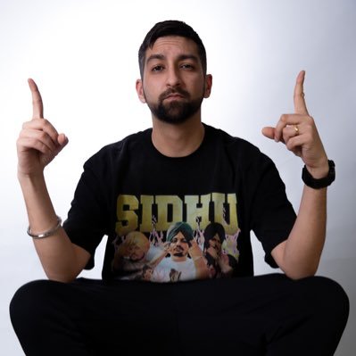 thefakyr's profile picture. 🎤 MC | 🎹 Beatsmith | 🤓 Nerd | 🇮🇳🇨🇭🇩🇪 |📍 Zürich 11 | 💞 S. & A.