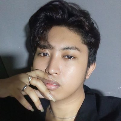 Computer Engineer 👨🎓
BatStateU-TNEU
🏸 PLAYER
LEO ♌
🇵🇭🇪🇦
5'8'
🎵🎤