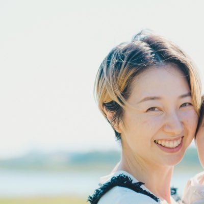 ogayoo_design's profile picture. LP•バナーデザイン/テキスタイルデザイン/美大工芸学科卒業/服飾雑貨メーカー、ホームファニシングデザイン業務15年/ちょっとしたイラストも描けます/猫とカラオケと電車♡/お気軽にお問い合わせ下さい🌱