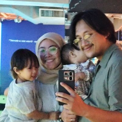 zaimredza's profile picture. 