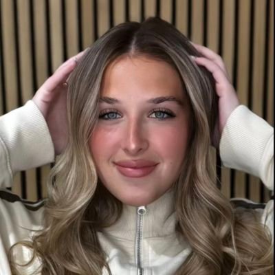 Sechat18's profile picture. 