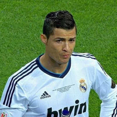 مشجع للنادي الملكي و فُرِضَ علي تشجيع نادي النصر
@cristiano🤍@realmadrid