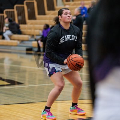 🏀Bethel University💙 |C/O 28🤍💙| Stand in your faith🤍