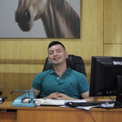 carlosalmonaci's profile picture. Egresado de Derecho.
Administrador de la Cuarta Notaría de Puerto Montt.
Delegado de la Junta Electoral de Puerto Montt.