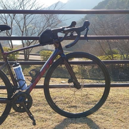 主に自転車と政治経済を呟くアンバランスなおっさん。
乗ってる自転車はDEFY ADVANCED 2 とEscapeR3。
