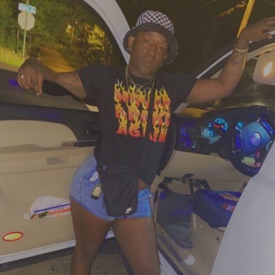 sexxyymilky's profile picture. welcome to my world 🌎 RARE 🧞‍♀️ Sagittarius 🏹