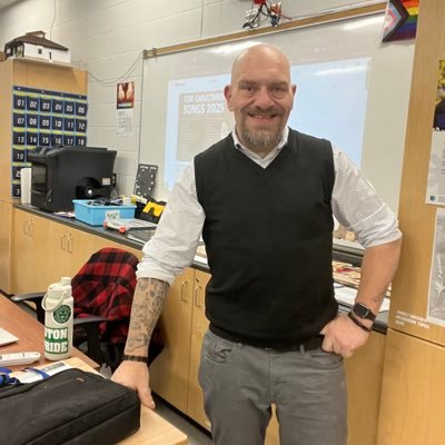 Educator. Skilled Trades Advocate. D-List Celebrity https://t.co/69E0tAomw1