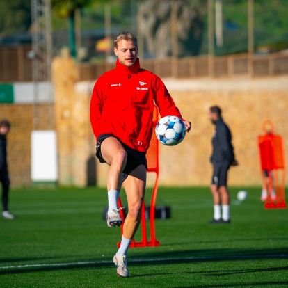 Aslan___Hasan's profile picture. Konyaspor💚🤍
Giresunspor💚🤍
Galatasaray❤💛
(parody account)