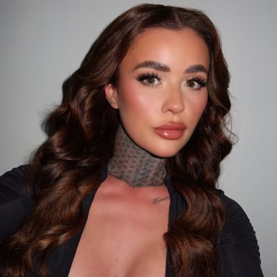 Uk tattoo model | Content creator | Your online girlfriend | Pay me - https://t.co/ssxuzVG9Hm