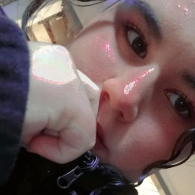 shadowofthemoo7's profile picture. La vida es muy miserable, mejor escucha a Wiplash ♡~