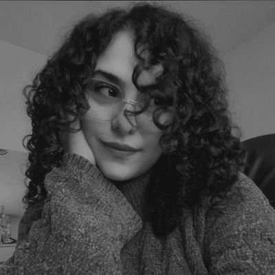 ziba_ki's profile picture. شد شد ، نشد تهش دوباره میخندیم !🦋