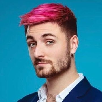 transneutre, não binárie, assexual, aromantica, interssexual, gorda, autista e mestiça