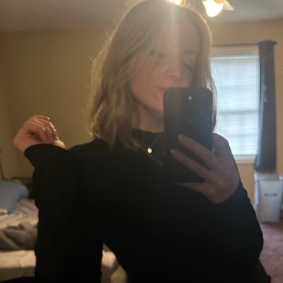 journalist/artist. NYT columnist. words: @nytimes, @teenvogue. alicia.napierkowski@gmail.com
