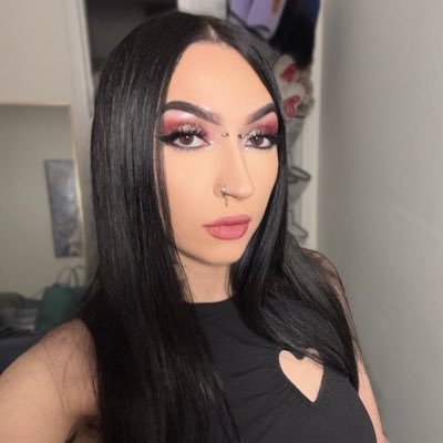 LOS ANGELES REALTIME & ONLINE PRODOMME • $44 to DM • she/they • Lesbian • 2D/AI @2DAlexisToria • featured in @Playboy & @HustlerMag 🩵