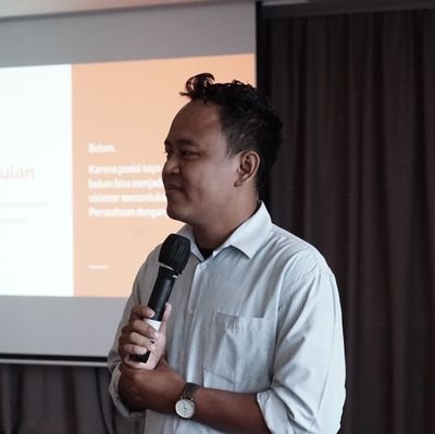 Seorang Introvert yg harus berjuang untuk bersosialisasi dalam hidup