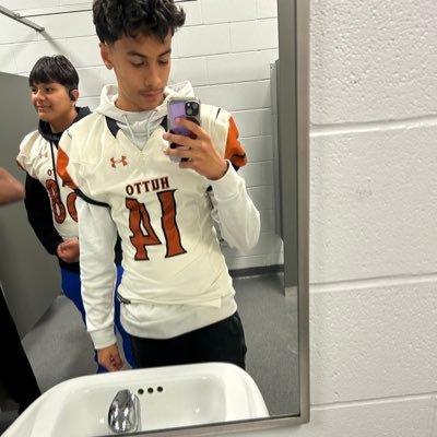 Hutto High School Tx||Class of 2028|| Wr/Fs|| 5’9|| 158lbs
