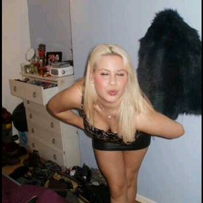 Profile Picture of Hana Warner (@haveagohana) on Twitter