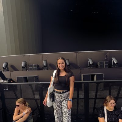 @mackenziexlucas but for all things adele !! | wwa 35, 45, 50, munich weekend 2