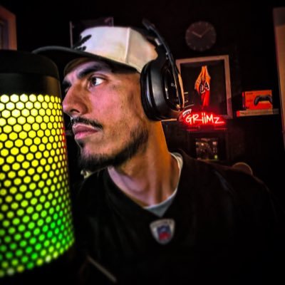 Vizionzpaint's profile picture. I am thrilled to introduce Mind over Matter, a premier peak performance mental coaching service designed to guide you on your journey to success.
