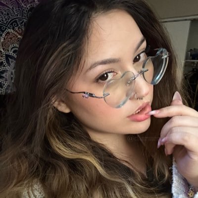 charmerforsure's profile picture. real men wouldn’t be on here • lesbian • financial dominatrix • desert based • clip cunt • @BankOfCharmer @CupidsCashBrat