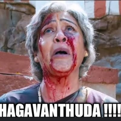 Love_Humanityy's profile picture. 