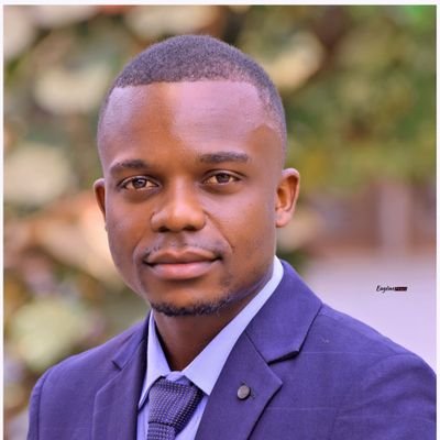 gestionnaire de formation, logisticien, bénévole au sein de la plate-forme u- report unicef rdc ,leader de la communauté u-report mbankana.