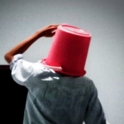 tutorember's profile picture. Saya aslinya  ̷d̷u̷a̷ ̷o̷r̷a̷n̷g̷ content writer, mahasiswa magister, dan PNGTuber. Tapi, di X ini saya lebih suka jadi book reviewer. Biar apa? Biar pinter.