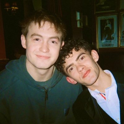 wiccaneros's profile picture. 23 | she/they | multi fandom | 🇨🇴🇵🇷🏳️‍🌈