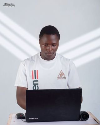 MOyelowo250's profile picture. 