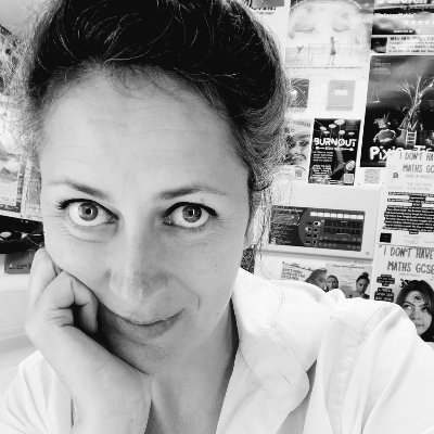 https://t.co/8jrjwkKS94 Creator of one woman show, 'Amy Johnson: Last Flight Out' and the Flying High Tour, comedian, creator of 'Granny Pearl'