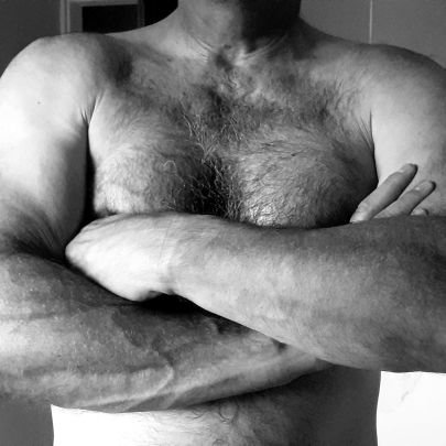 Twitter Daddy, 50s. Deleting this account soon.