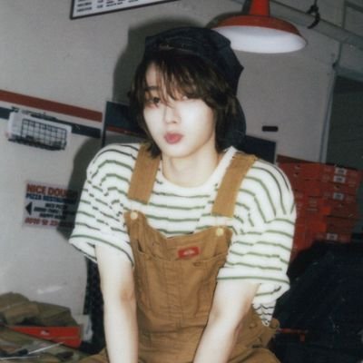 ParkCatbbi's profile picture. A girl who fallin love with a cutie orange cat called Park Sungho (yeppi) and his son (catbbi) 🐱🎸