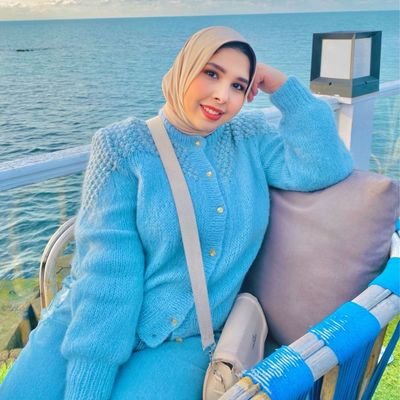 خوخا 🤎
جوزائيه 🤦
Teacher 🧑🏫
ربنا من حبه فيك أحيانًا بيغيرلك خططك ❤️
