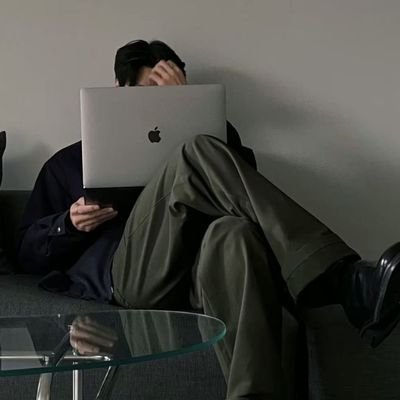 Thaleslei's profile picture. There is no elevator to success. You have to take the stairs