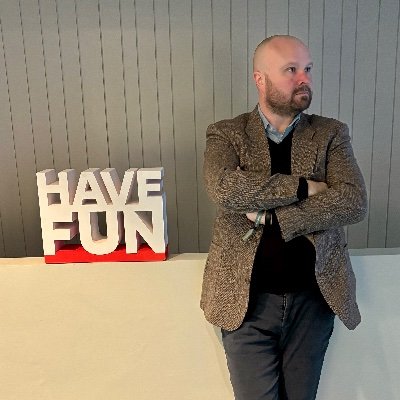 Freelance car journo. @TeleCars contributing editor; @CarGurusUK columnist; @overborepod co-host; @UKCOTY juror; questionable vehicle purchaser
