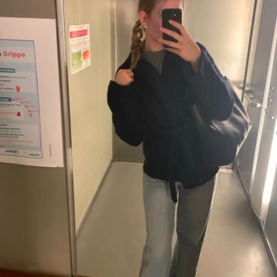 Nooola0's profile picture. 🤑🤑