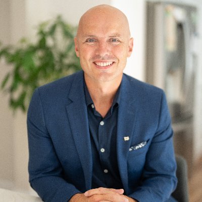Helping entrepreneurs & leaders make informed financial decisions so they can secure their wealth, design their future, and achieve ambitious goals.